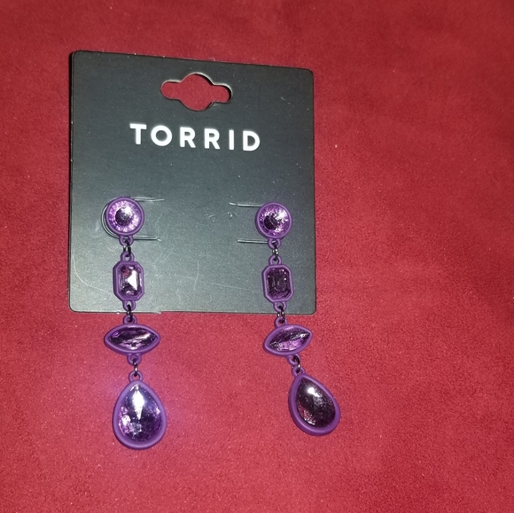 NWT Purple Stone Matte Drop Earrings - Picture 2 of 4